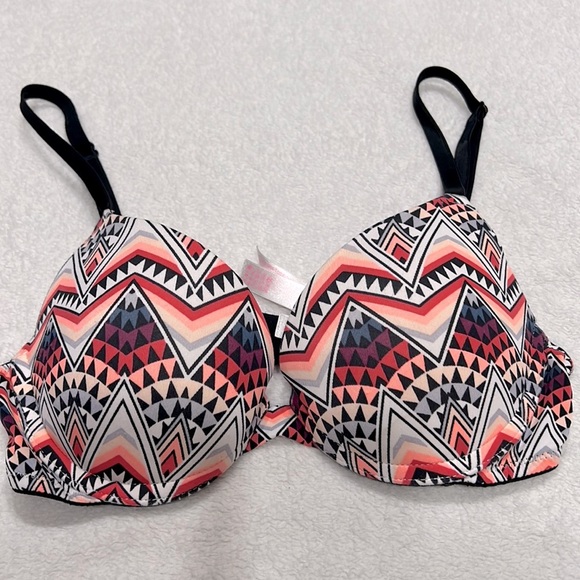 Pink Push-Up Bra - Picture 1 of 5